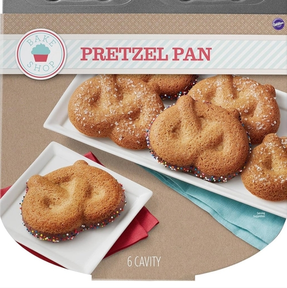 Wilton pretzel mold baking pan. - Picture 2 of 5